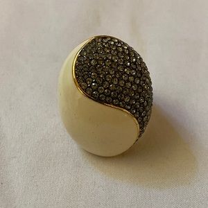 Akkad China gold tone cz rhinestone cream enamel  ying yang ring